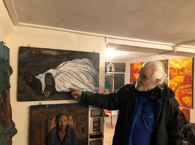 Carlo Soricelli nel suo atelier