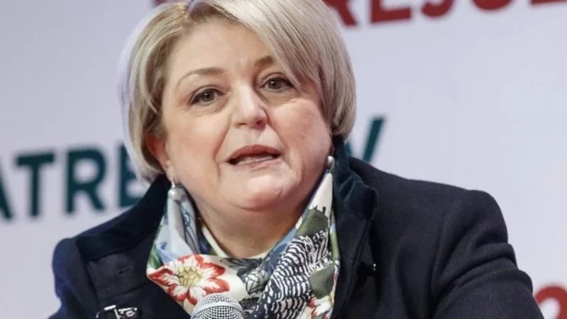 Marina Elvira Calderone, la ministra del Lavoro per cui è nell'interesse generale far circolare armi negli aeroporti civili
